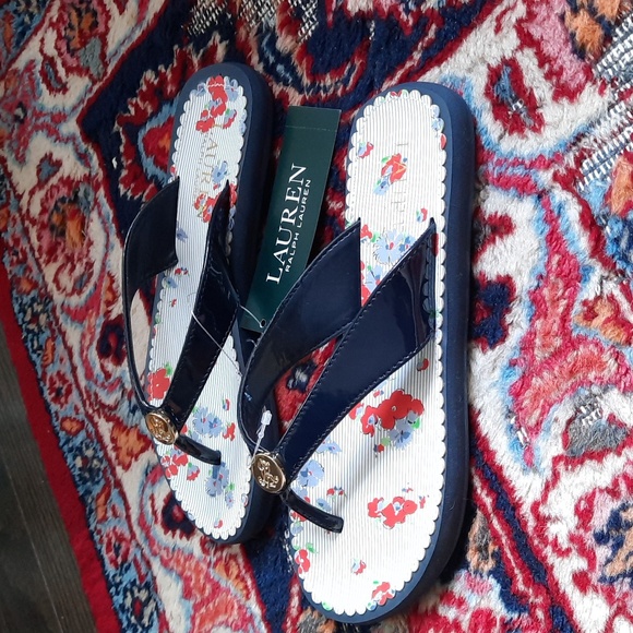 Patent Navy Blue Lauren by Ralph Lauren Flip Flops with Floral Soles Size 5B NWT - Picture 4 of 4